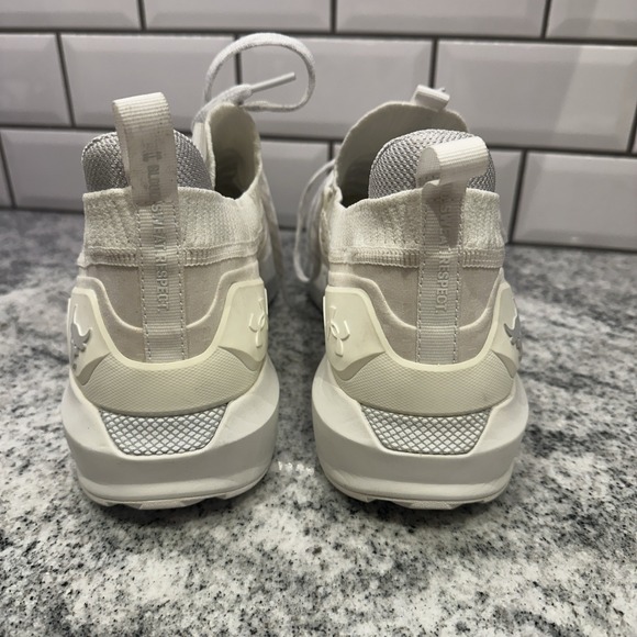 Under Armour HOVR Men's 13 Training Shoe White Running Sneaker Blood Sweat Respe - Picture 4 of 10